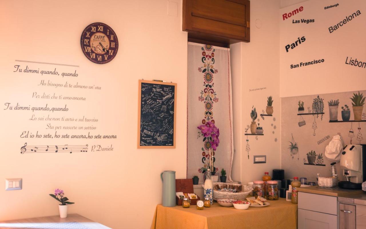 Raro'S Home Bed & Breakfast Pompei Exteriér fotografie